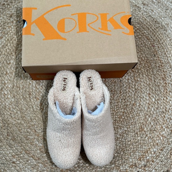 Korks by Kork-Ease Teddy Comfort Faux Shearling Natural Clogs Women’s Size 11 - Picture 2 of 5